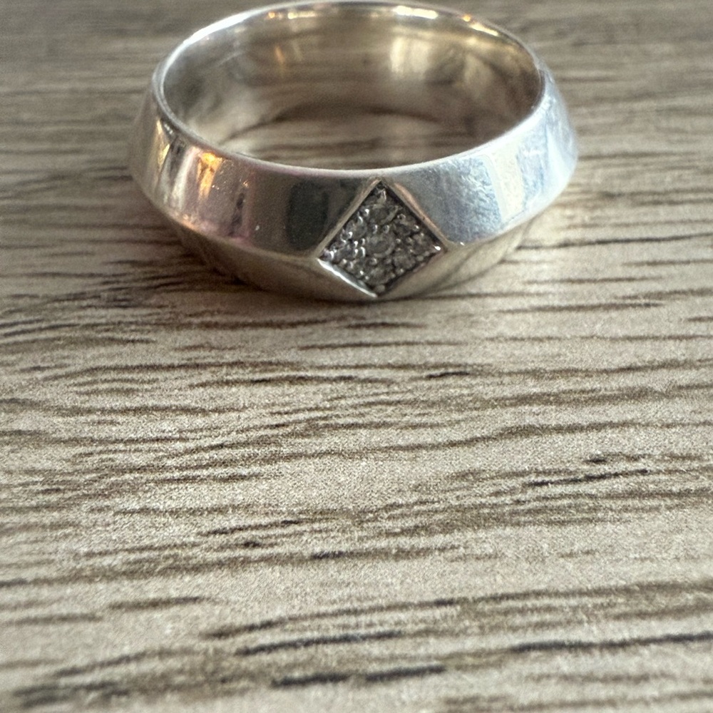 Silver Ring With Diamond Accent - image 5